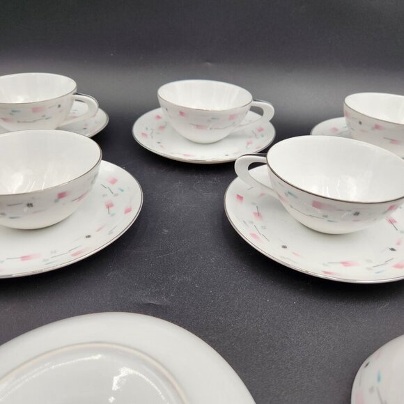 Set Of 6 MCM Cups and Saucers Atomic Design Fine China by Sango Japan MINT